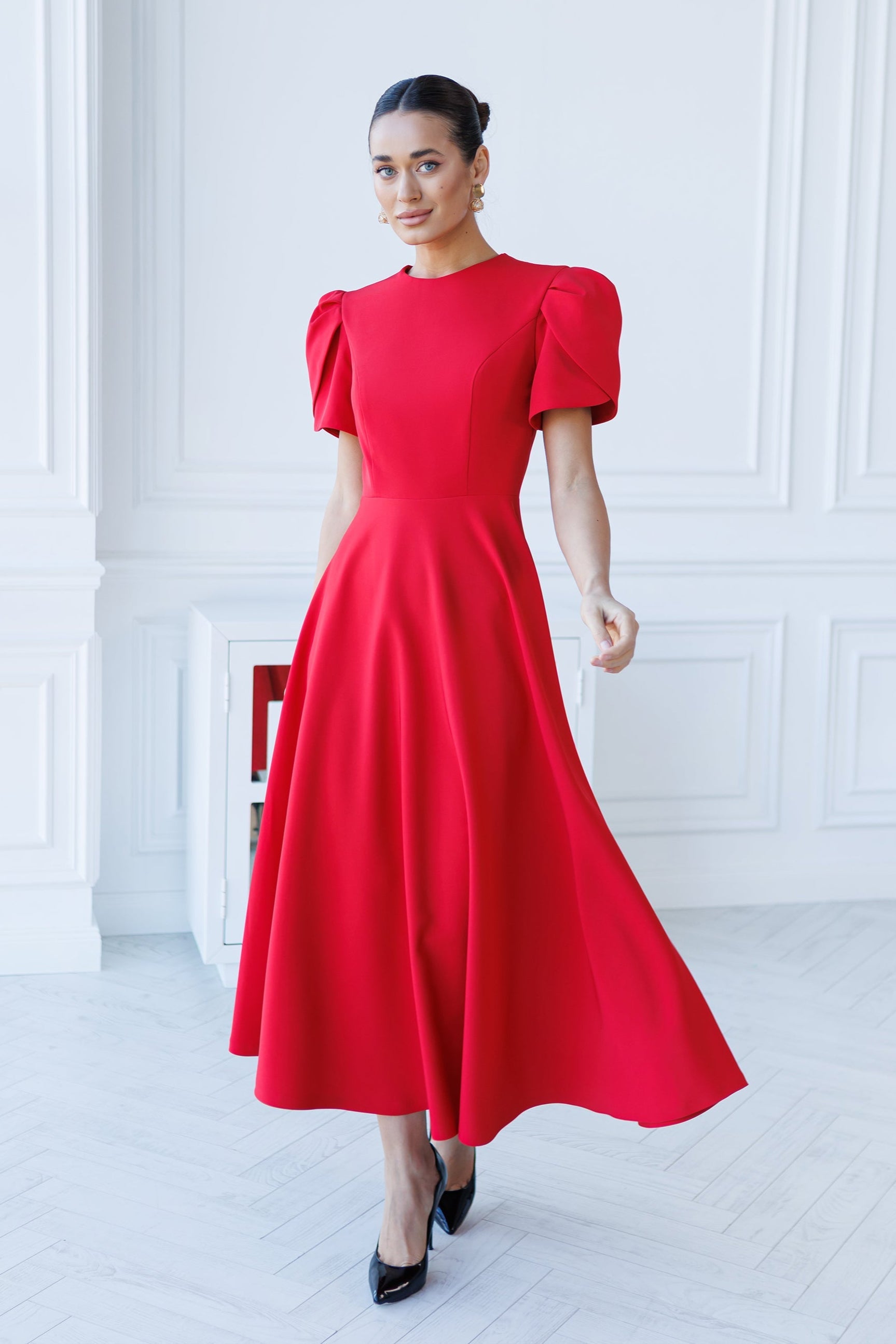 Aurora Red Round-Neck Puff-Sleeve Backless Midi Dress
