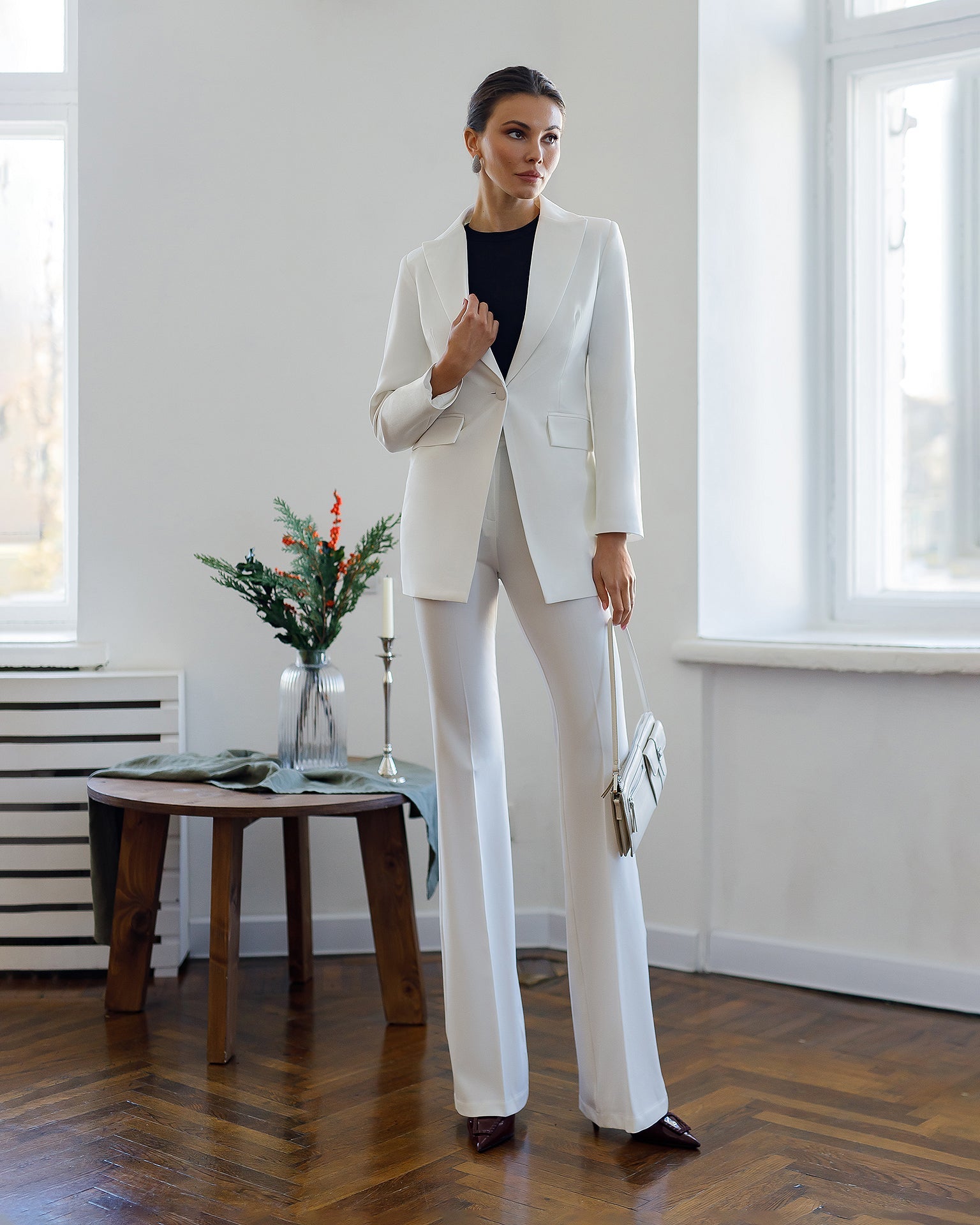 Aurora White Crepe Single-Breasted Two-Piece Suit