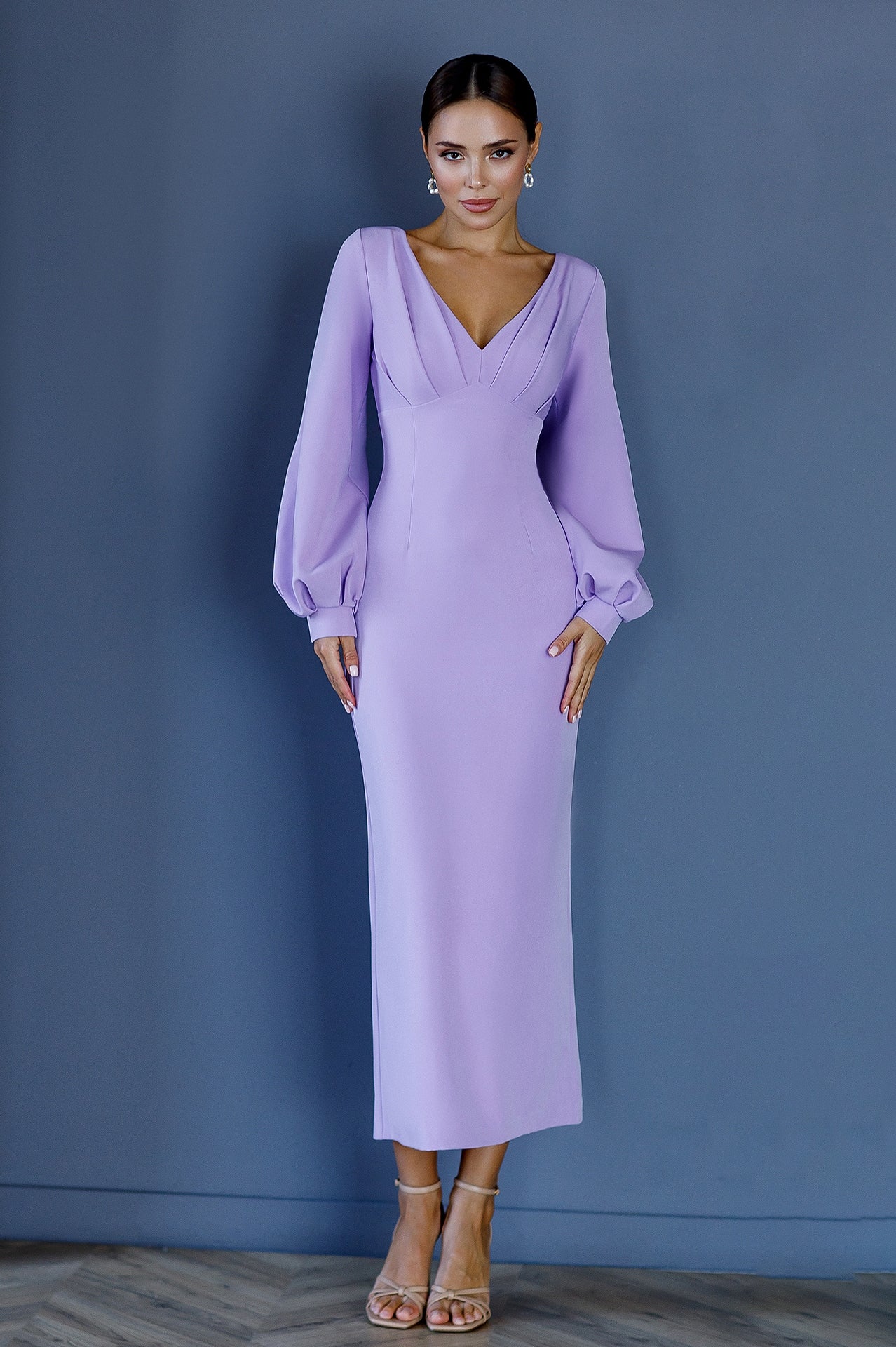 Adriana Lavender V-Neck Puff-Sleeve Midi Dress