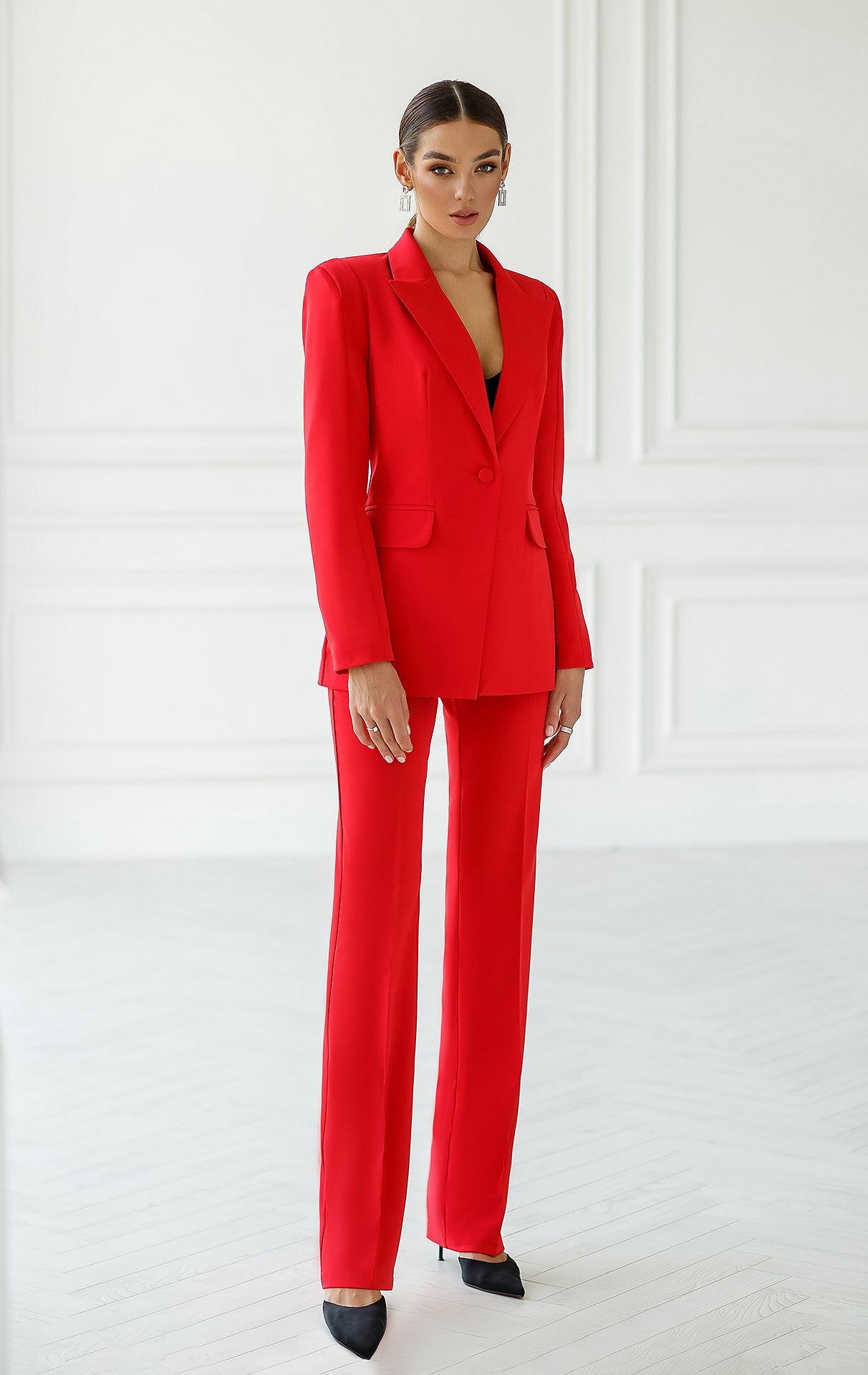 Adriana Red Single-Breasted Two-Piece Suit