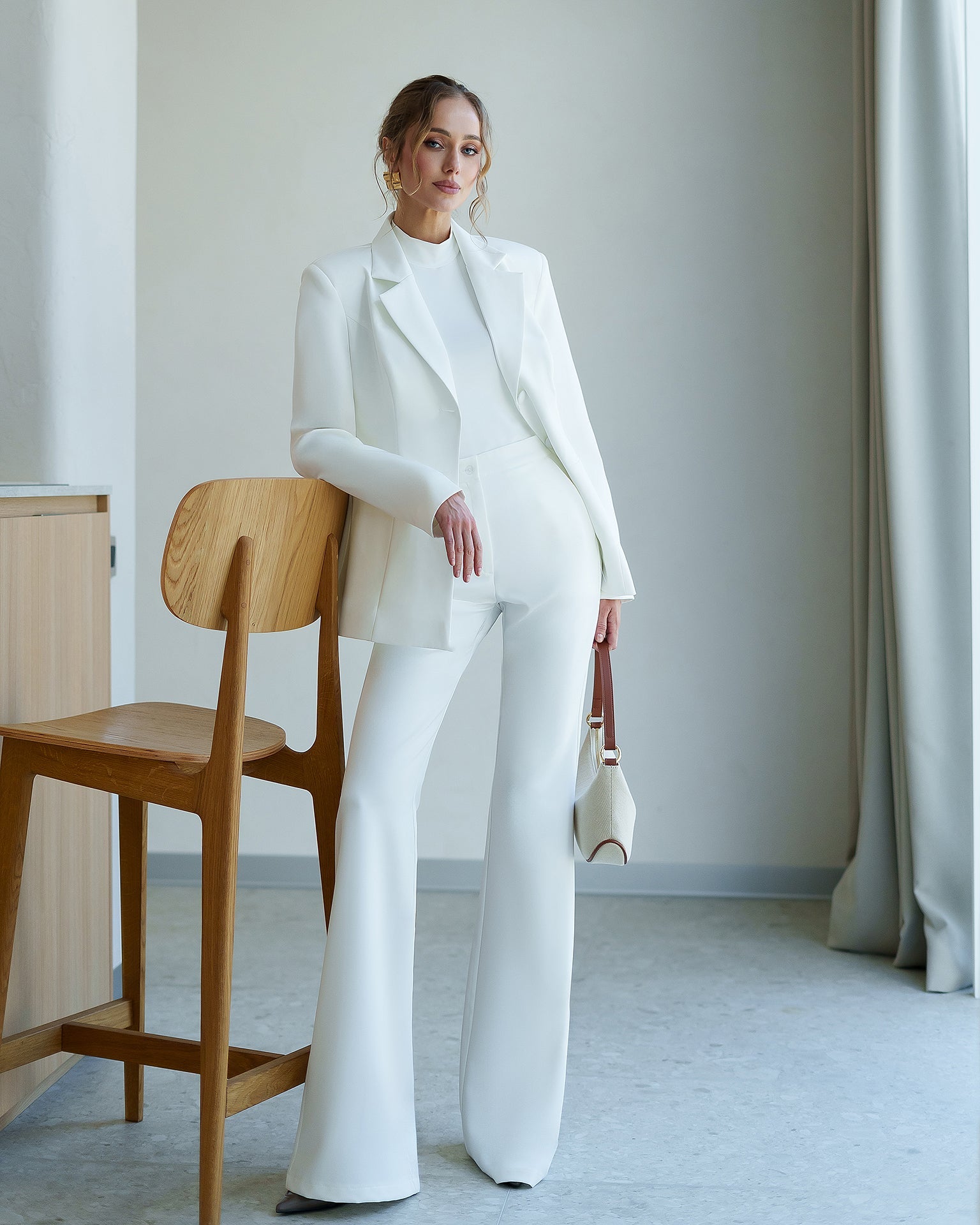 Adriana White Single-Breasted Two-Piece Suit