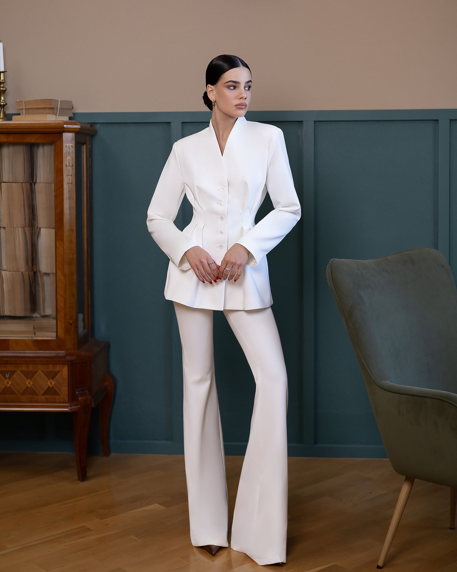 Camilla White Single-Breasted Sculpted-Waist Two-Piece Suit