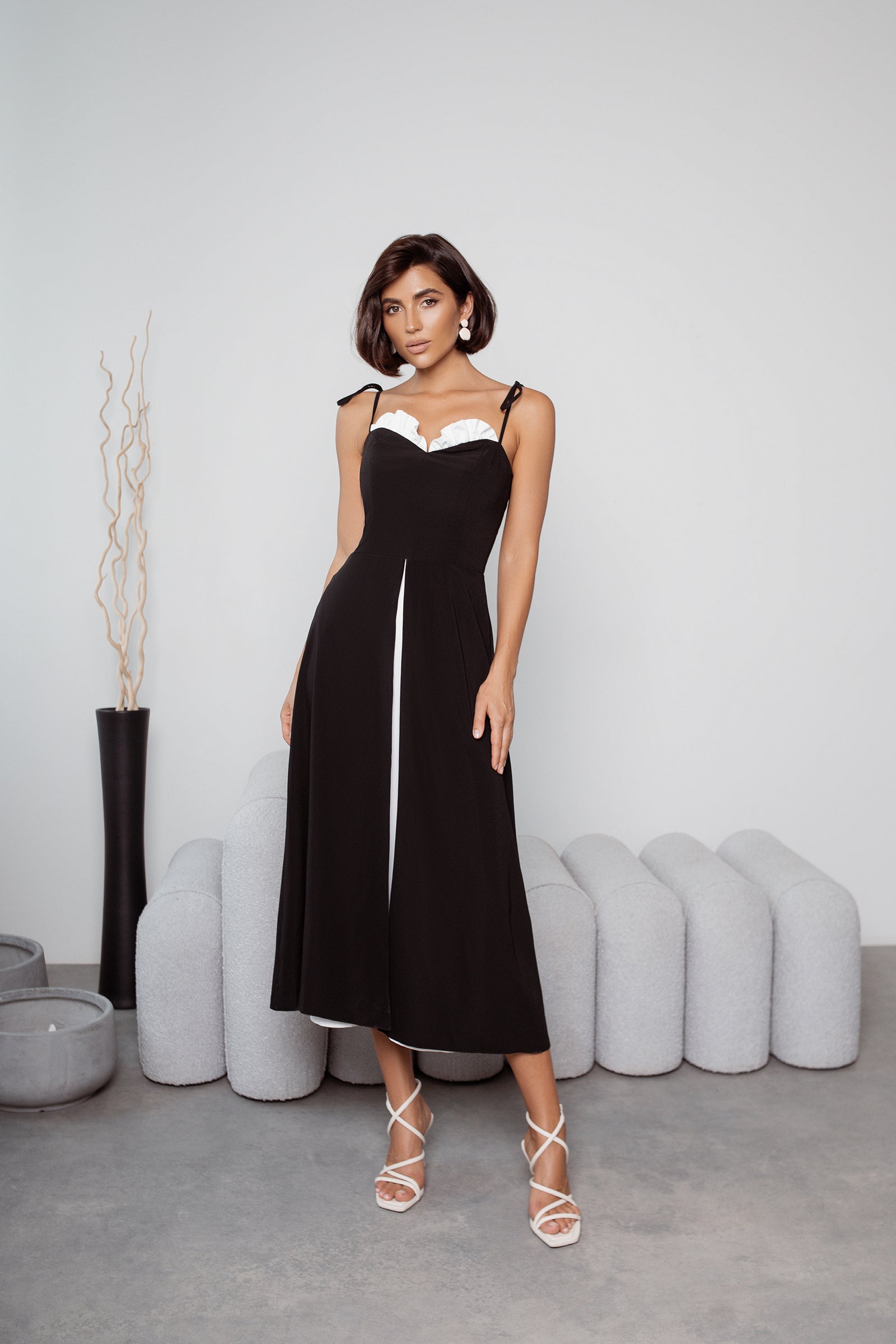 Aurora Black Strappy Sweetheart Midi Dress