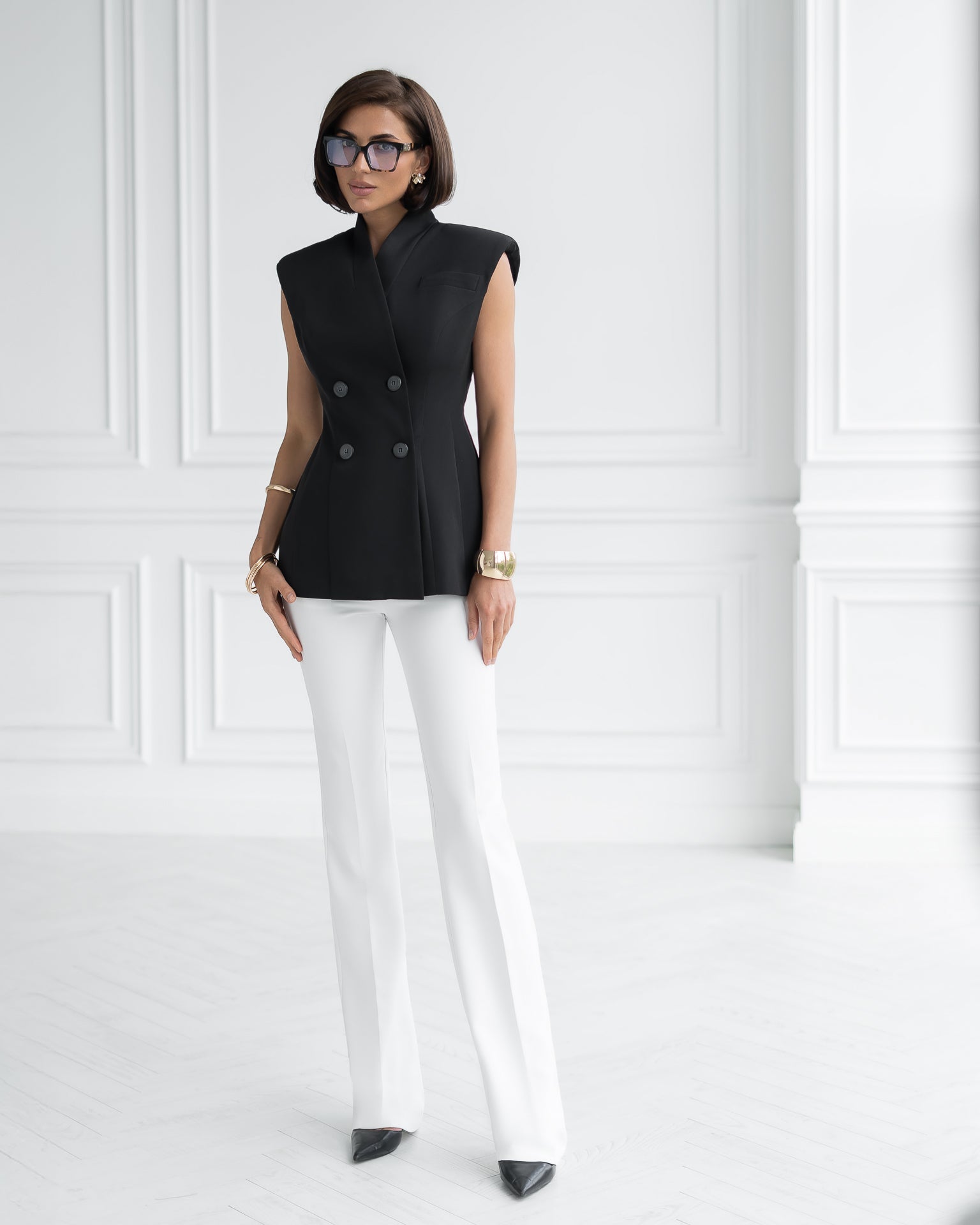Camilla Black Collarless Double-Breasted Sleeveless Blazer