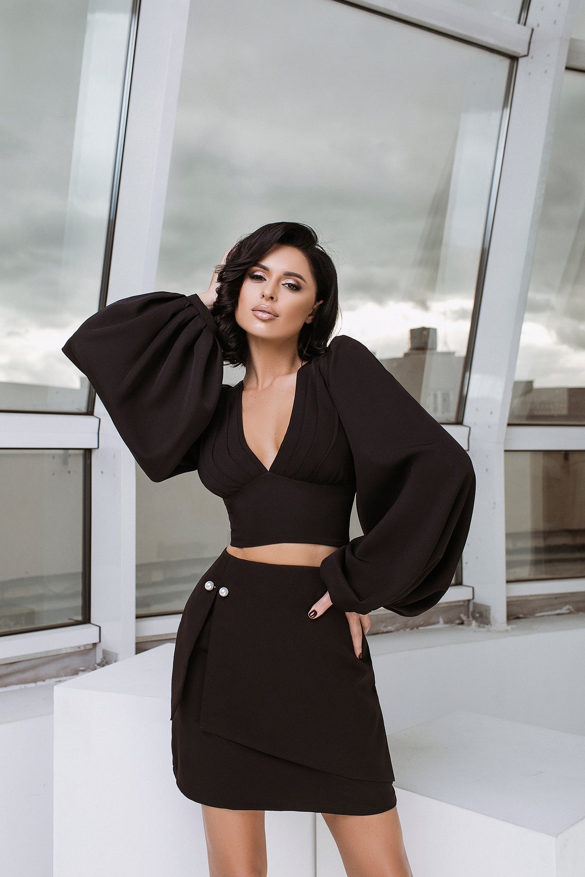 Fiamma Black Puff Sleeve V-Neck Backless Blouse