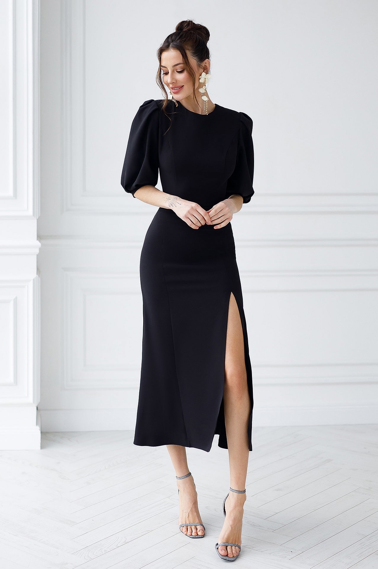 Fiamma Black Puff-Sleeve Crepe Midi Dress